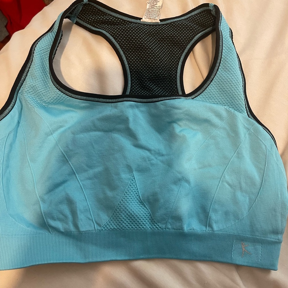 Sports bra